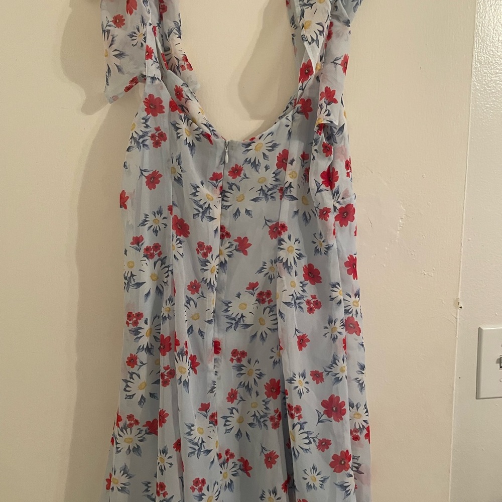 Light blue floral sundress - Picture 3 of 3